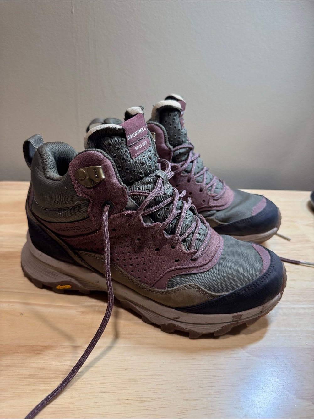 Merrell Speed Solo Women's Trail Boots in Olive Green & Mauve